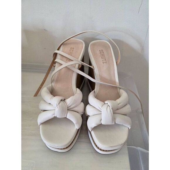 Schutz Mindy Wedge in Pearl 9.5B - Picture 3 of 15